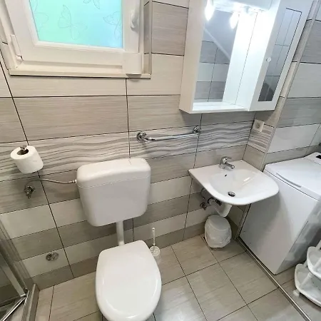 Apartment In 42053 Crikvenica