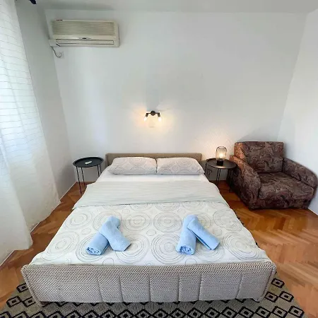Apartment In 42053
