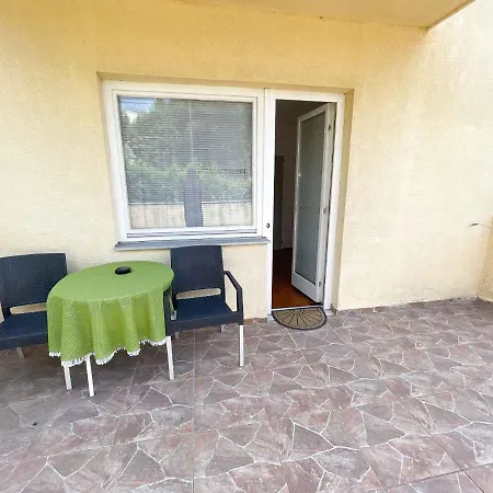 Apartment In 42053