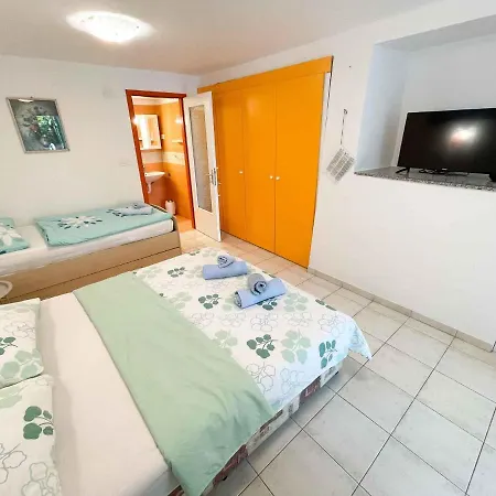 In 42053 Apartment
