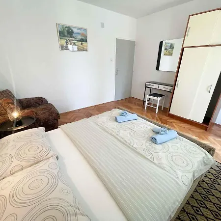In 42053 Apartment Crikvenica