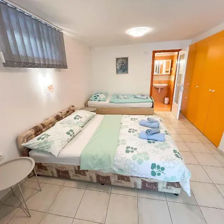 In 42053 Crikvenica